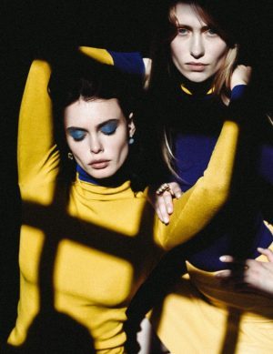 Fine Silk Blend Two Tone Turtleneck Solaris