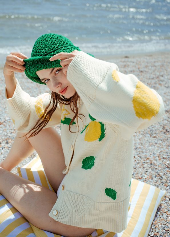 B0151310crop-595x830.jpg