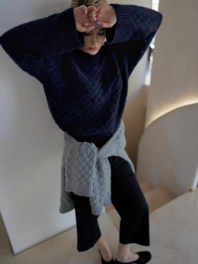 Pulover "Clouded Squares" din mătase și mohair, Marină